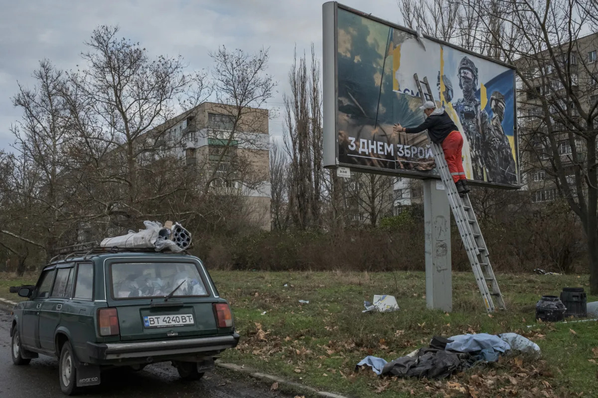 Featured image for Ukrainian Marines Brave Dnieper River for Risky Mission