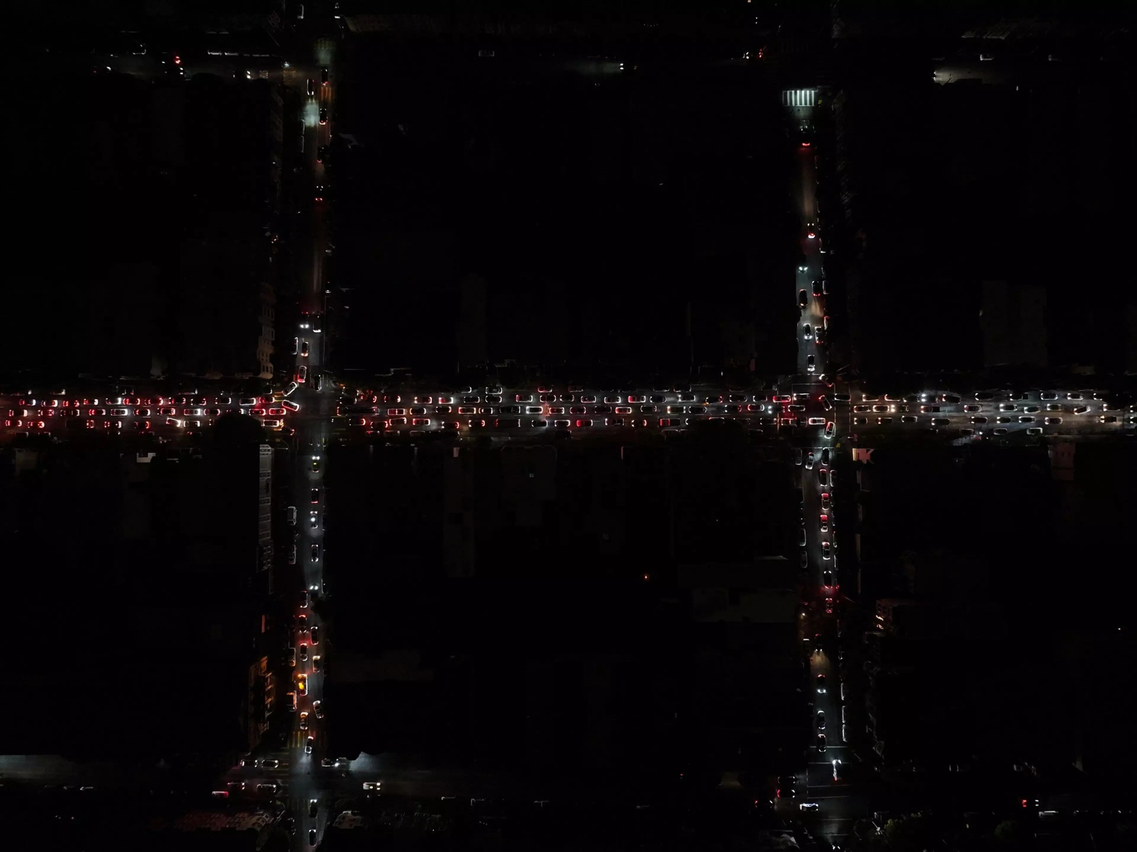 Featured image for San Francisco Power Outage Sparks Frustration and Criticism