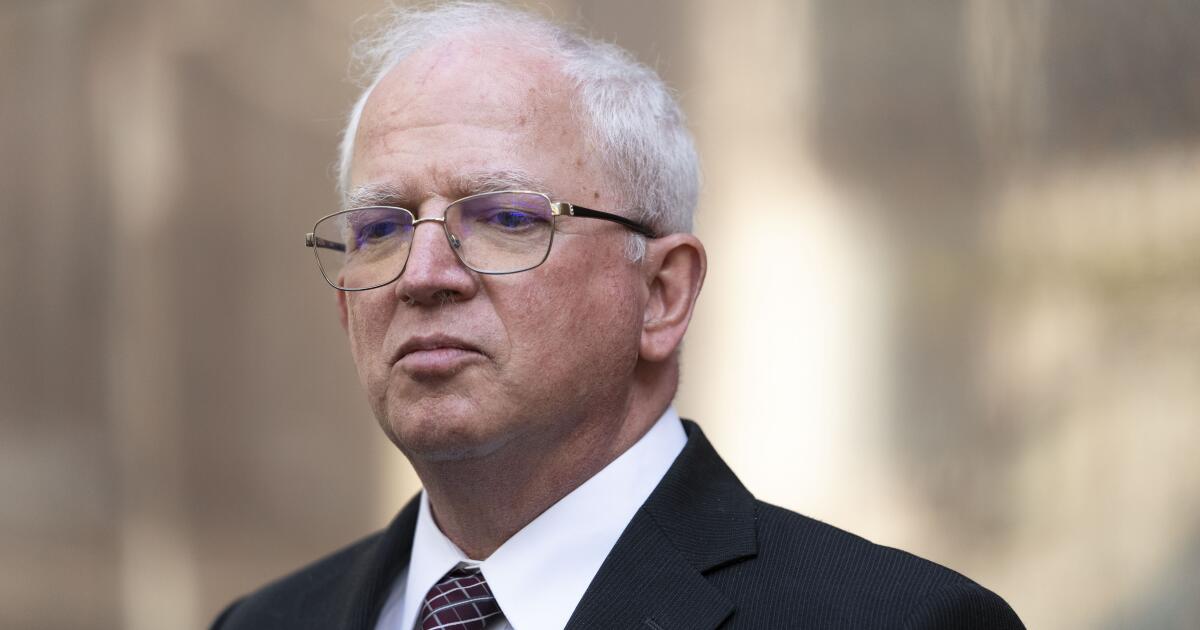 "John Eastman's Bar Trial in California Resumes Amid Indictment"