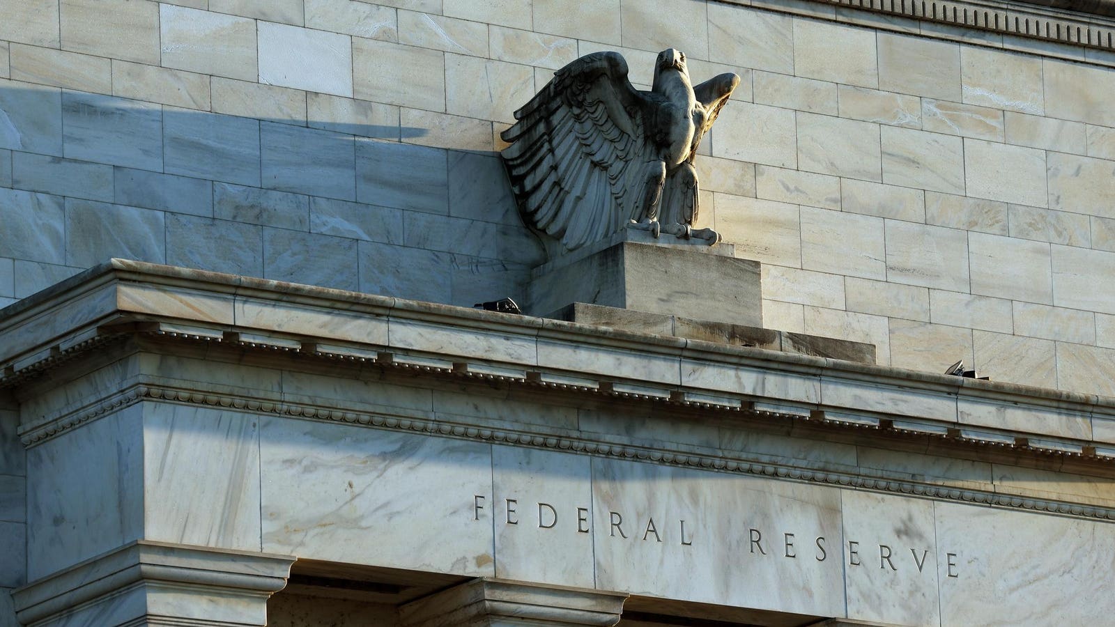 Goldman Sachs: Inflation Nearing End, Interest Rates to Stabilize