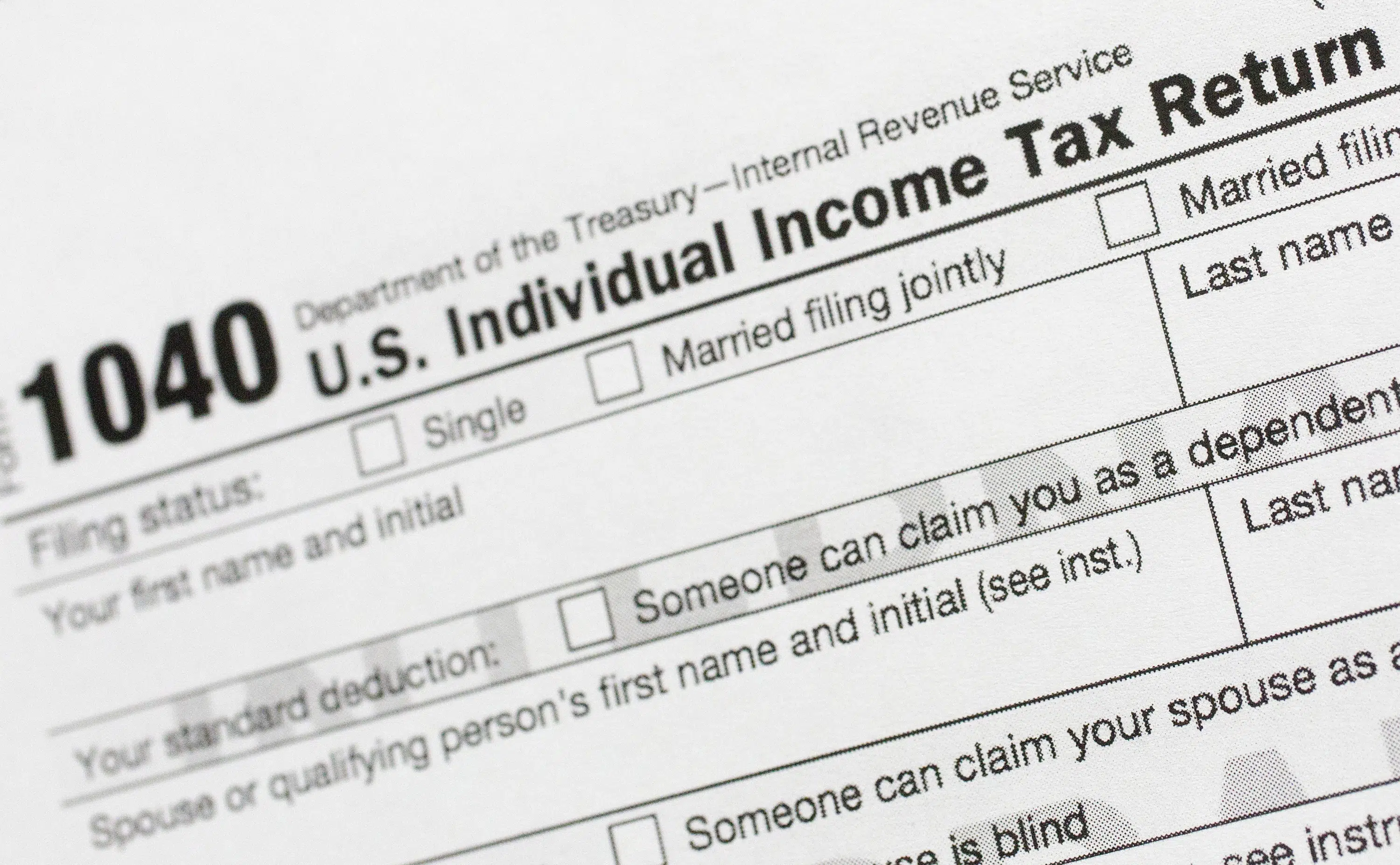 Featured image for US government promotes universal adoption of free e-tax filing system.