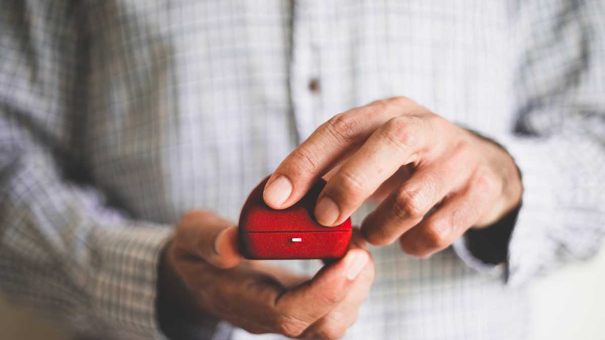 Massachusetts Court Orders Return of $70,000 Engagement Ring After Breakup