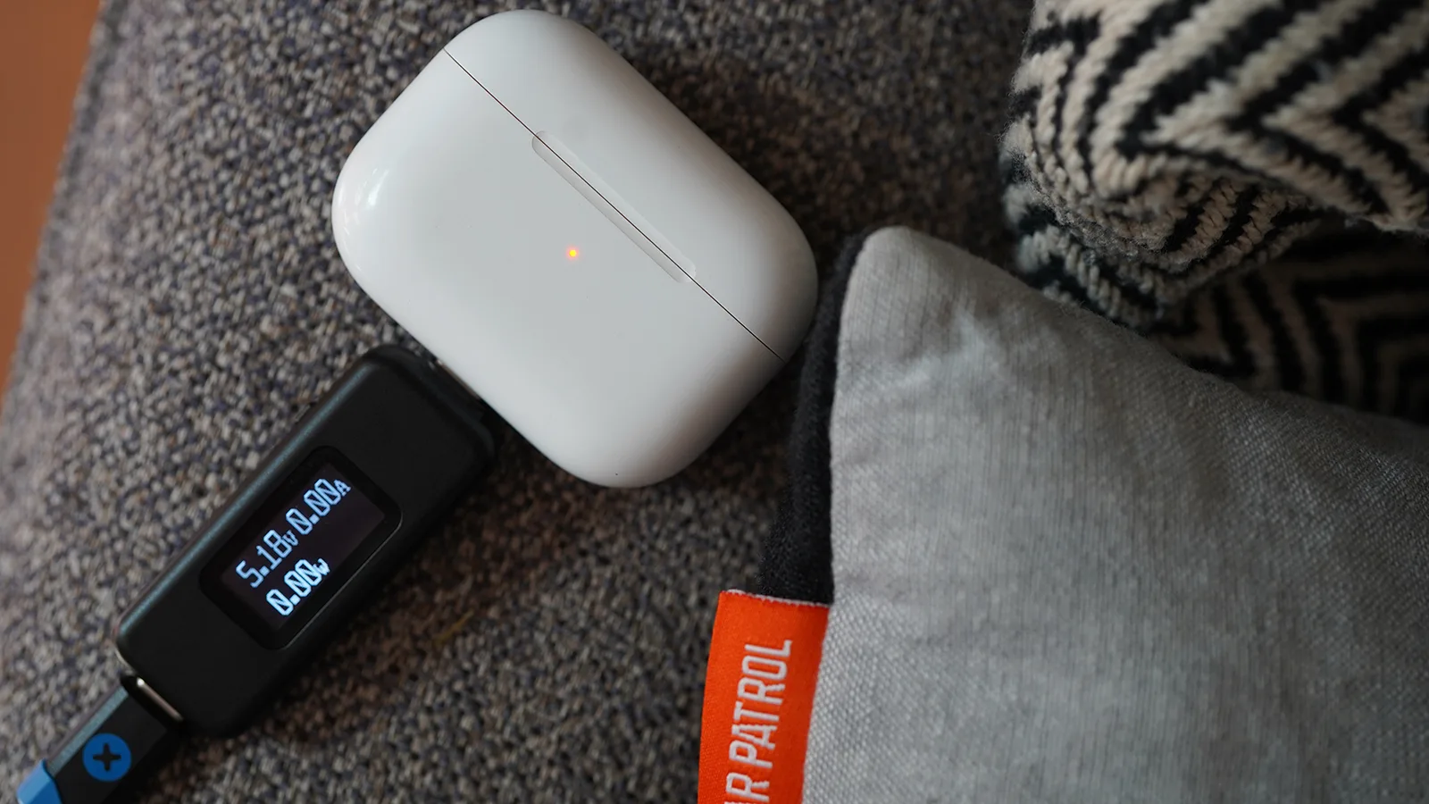 Featured image for AirPods and AirPods Pro 2 & 3: Latest Updates and Features in iOS 26