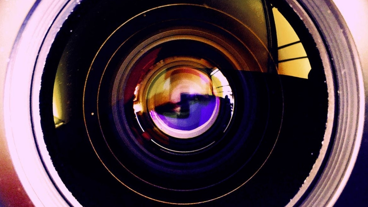 Featured image for Revolutionary Camera Captures Ultra-Fast Motion in Trillionth of a Second