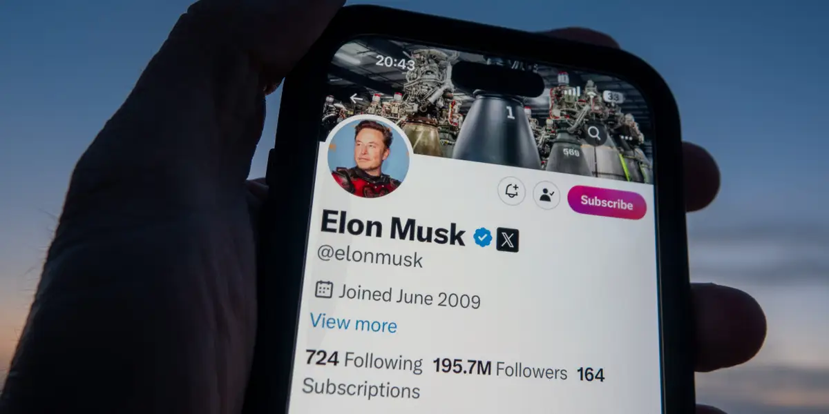 Elon Musk Praises Apple's Innovative AirPods Pro 2 and Heartfelt Holiday Ad
