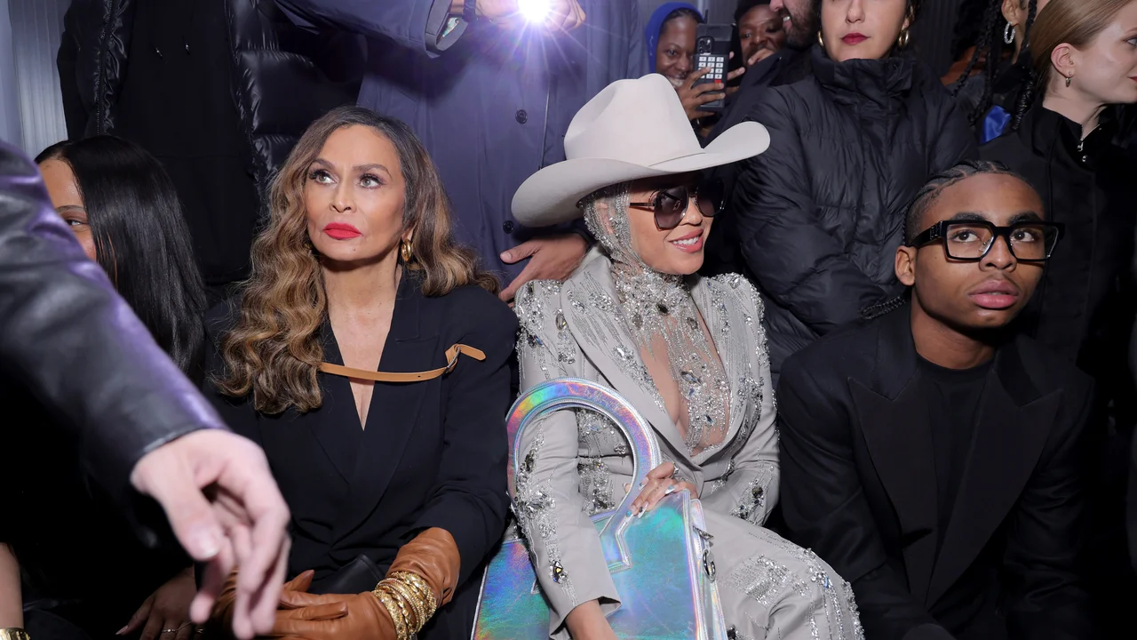 Featured image for "Julez Smith's New York Fashion Week Debut Supported by Beyoncé and Tina Knowles"