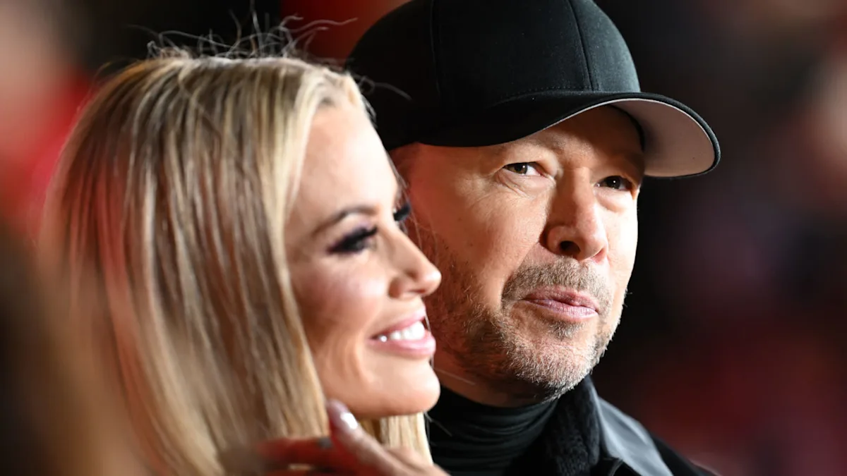 Featured image for Donnie Wahlberg and Jenny McCarthy Remember Loss, Commit to Supporting Her Daughter