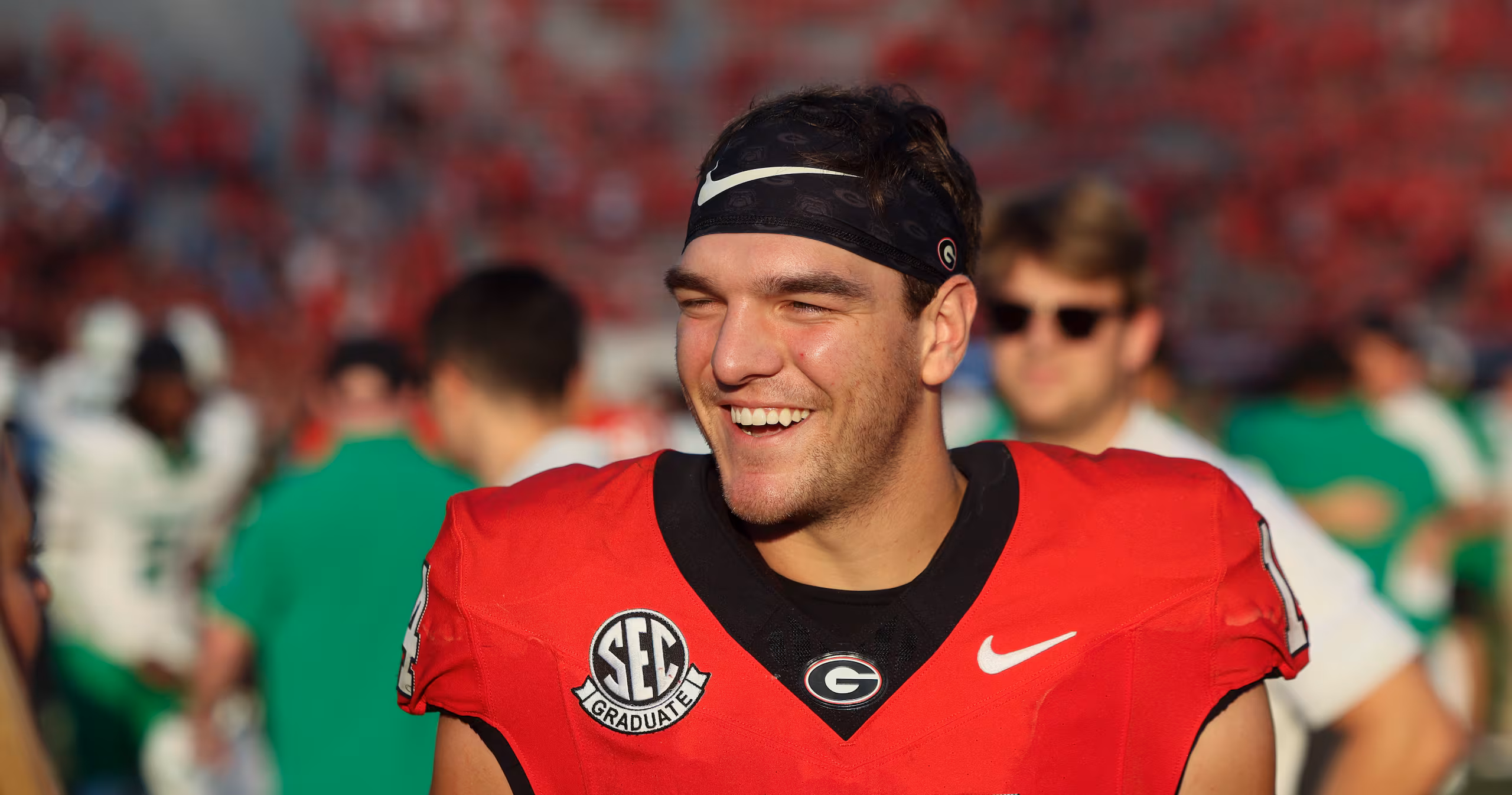 Featured image for Georgia Football Kicks Off Season with New QB and Exciting Matchup