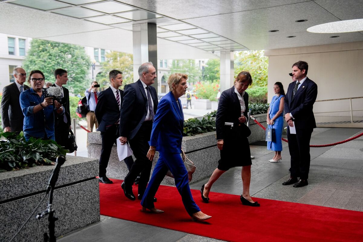 Switzerland Navigates Ongoing Tariff Challenges and Trade Talks