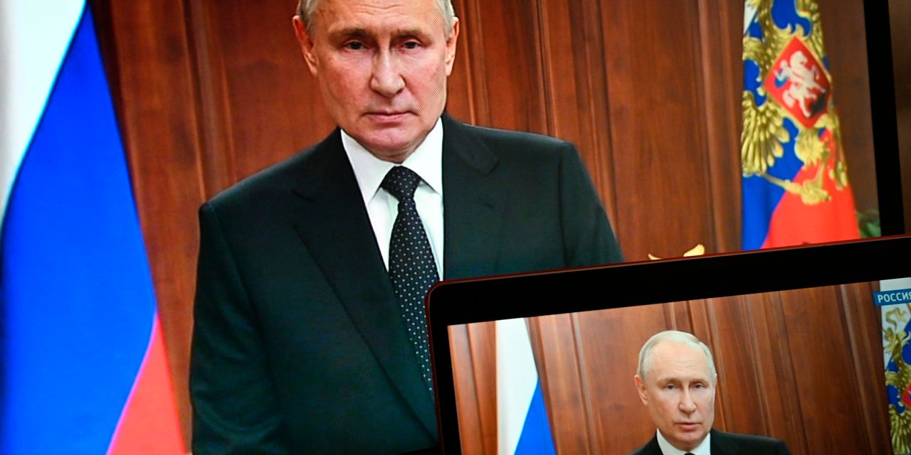 Featured image for U.S. Orders Embassies to Stay Silent