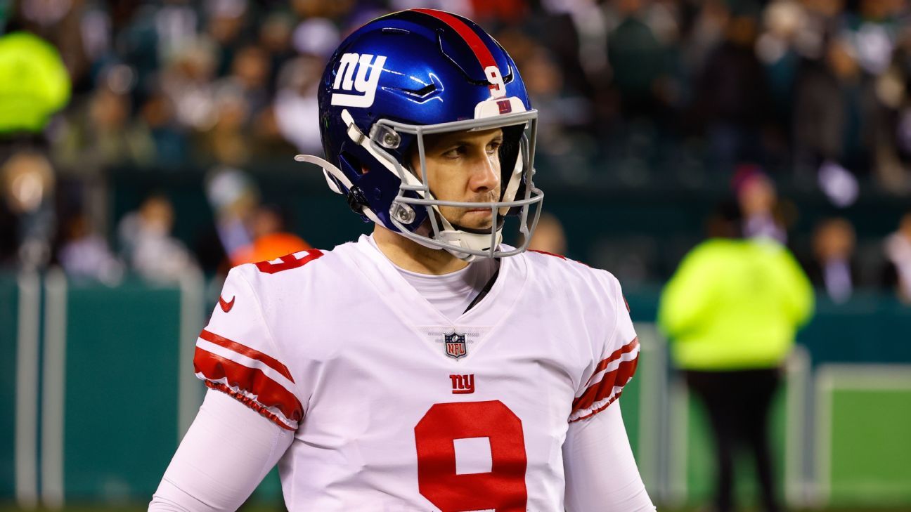 Featured image for Giants' Kicker Graham Gano Faces Injury and Abuse Amid Season Challenges