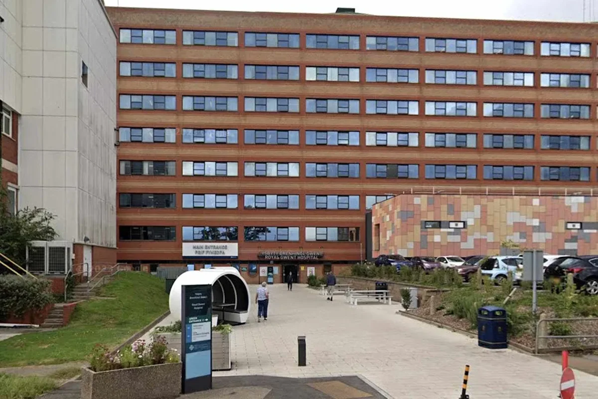 Welsh Hospital Under Scrutiny After 21 Patients Exposed to Unsterilized Surgical Tools