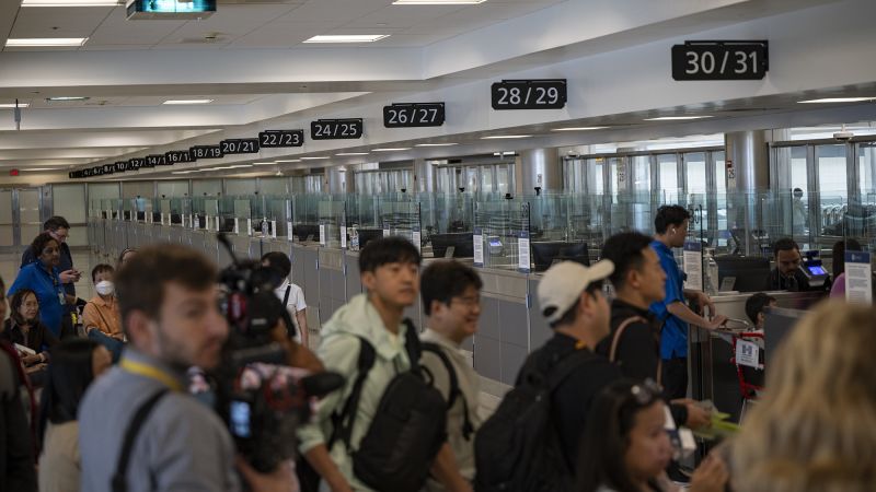 Featured image for US introduces $250 'visa integrity fee' for travelers, sparking concerns