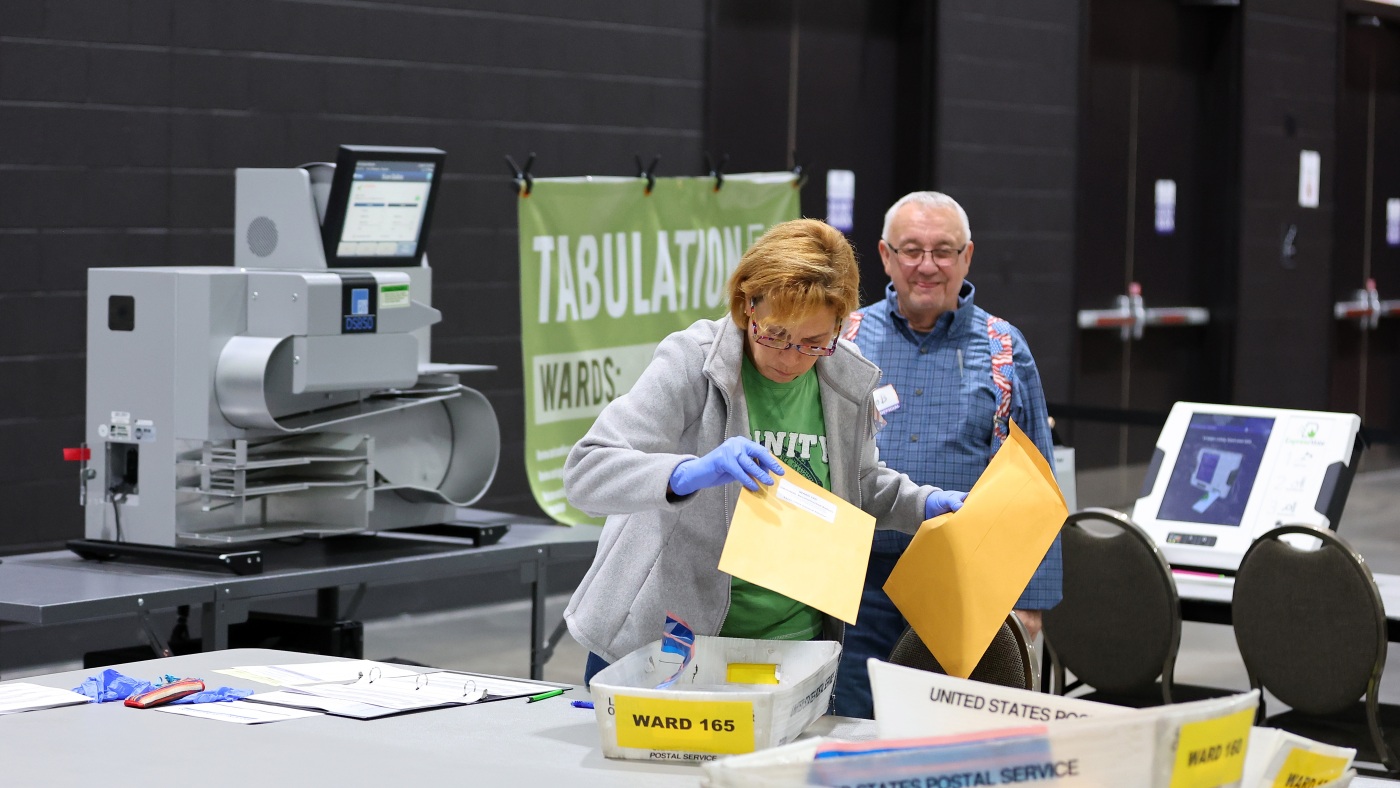 Milwaukee Recounts 30,000 Ballots Due to Tabulation Error, Delays Results