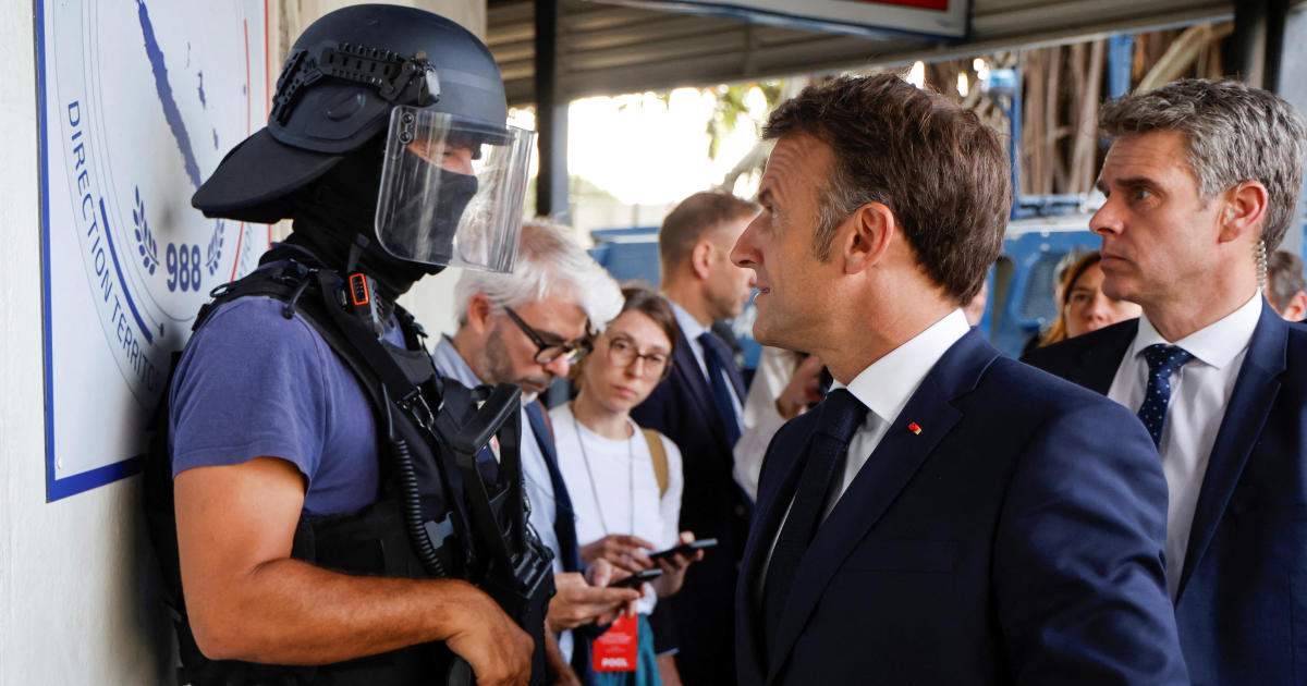 Featured image for Macron Flies to New Caledonia to Address Escalating Unrest