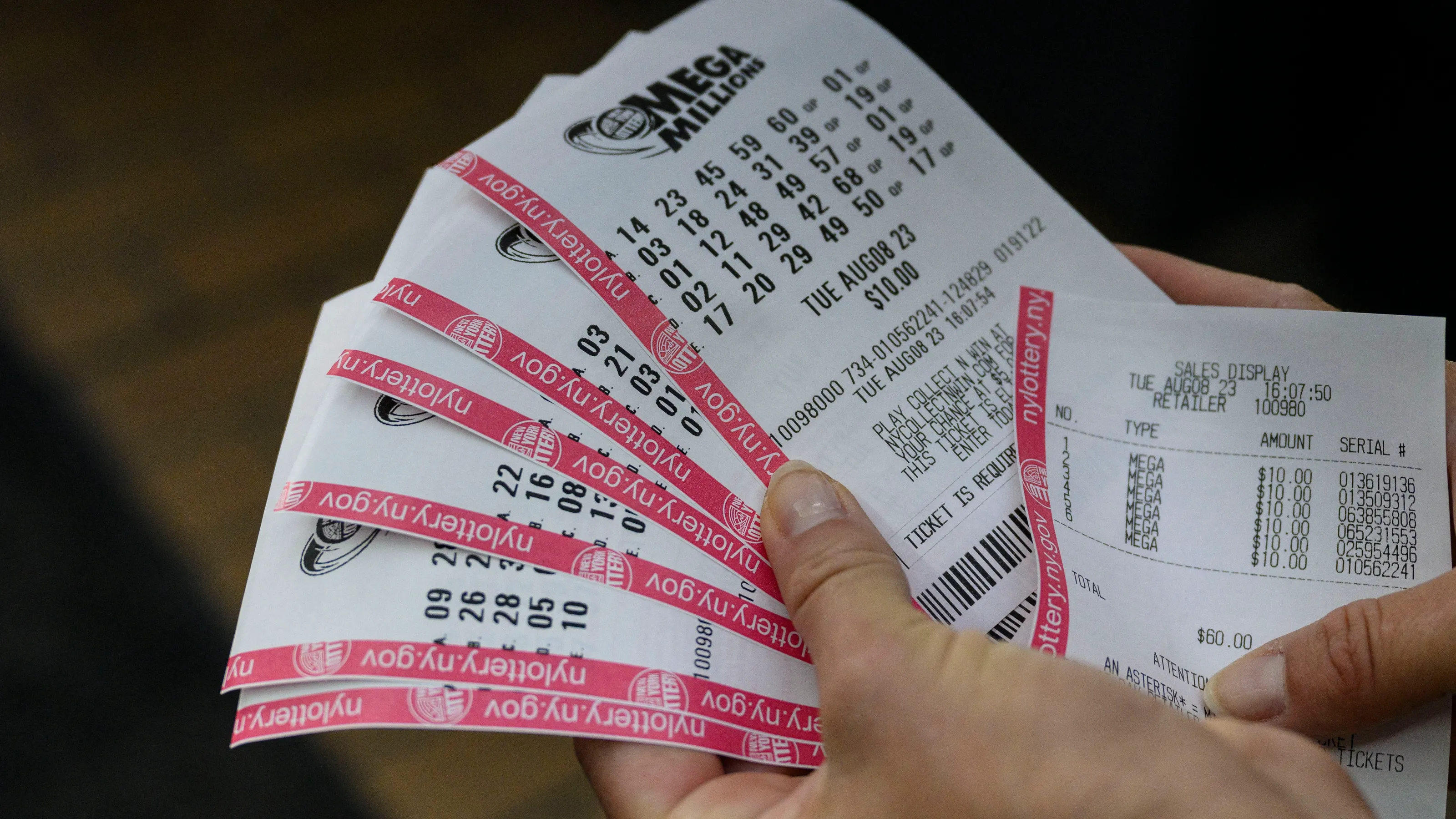 Featured image for Mega Millions Jackpot Hits $334M with Winning Tickets in Ohio and Michigan