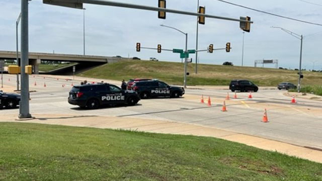 Manhunt underway in Oklahoma City after shooting of city worker