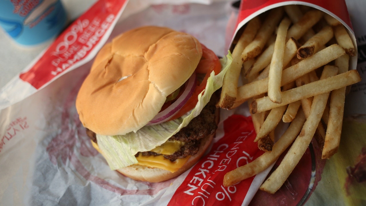 Wendy's faces lawsuits over cheeseburger-related injuries.