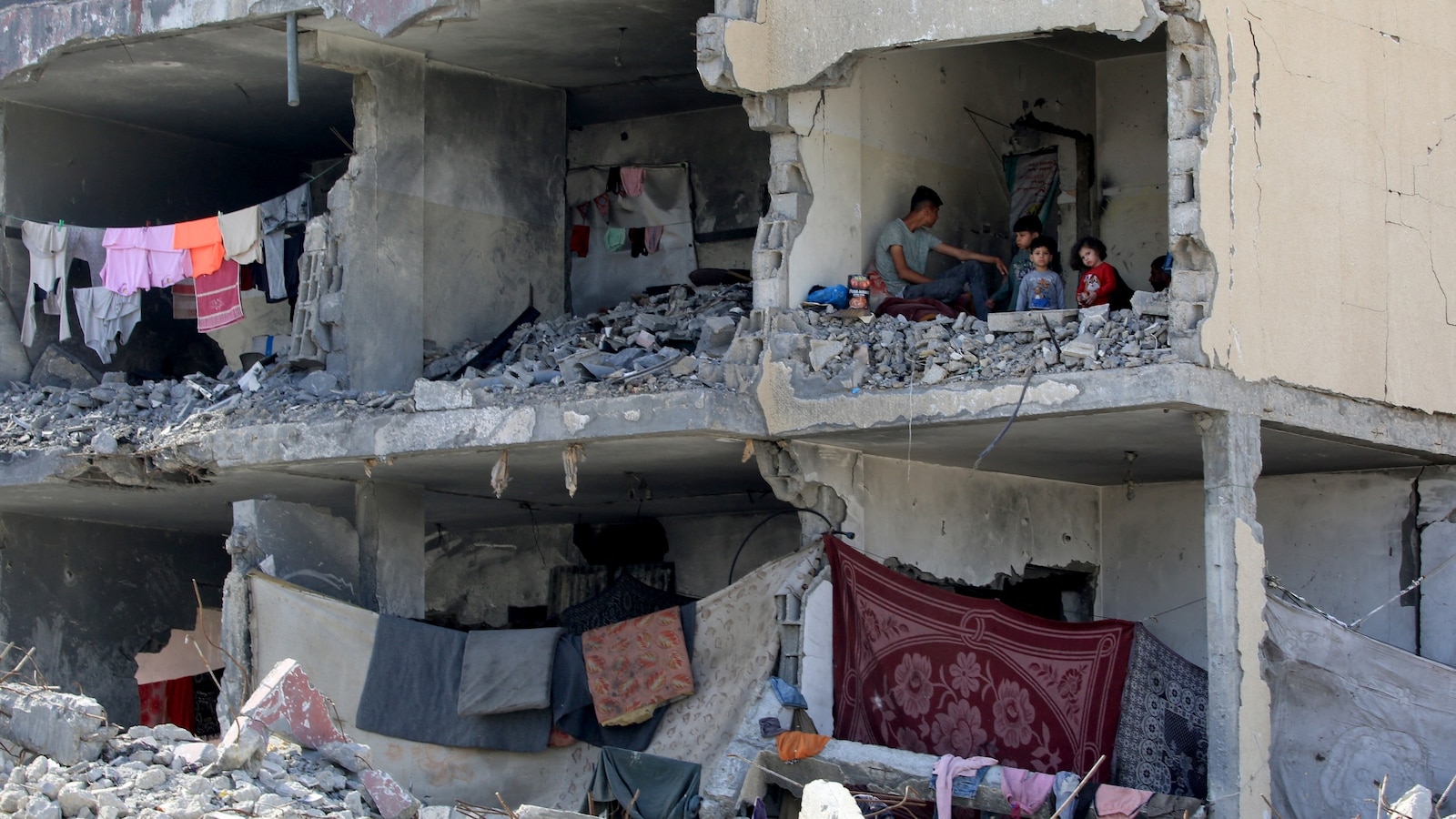 "Israel Refines Rafah Strategy Amid International Pressure and US Concerns"