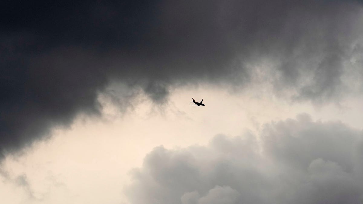 Flight Cancellations Soar as Hurricane Lee and Severe Weather Hit US Airports