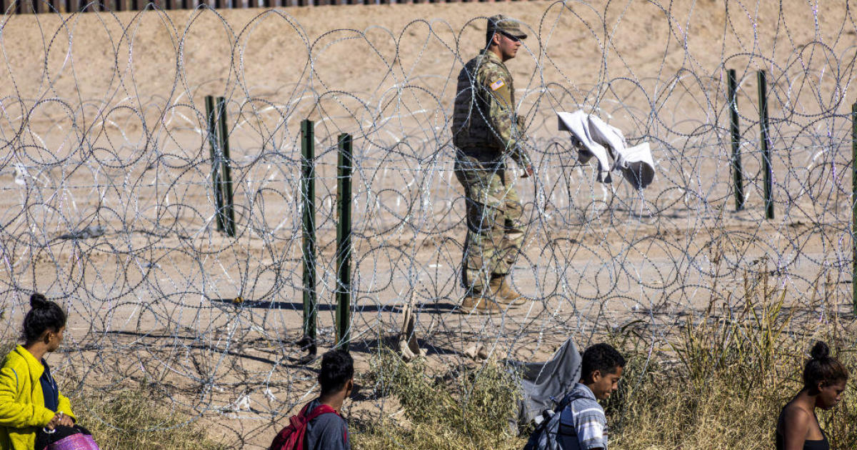 Featured image for "Supreme Court Upholds Texas Immigration Law Allowing Migrant Detention"