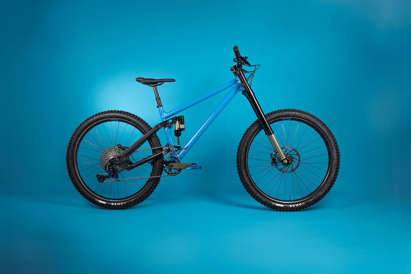 "Kavenz Unveils Cutting-Edge VHP V7 Frames"