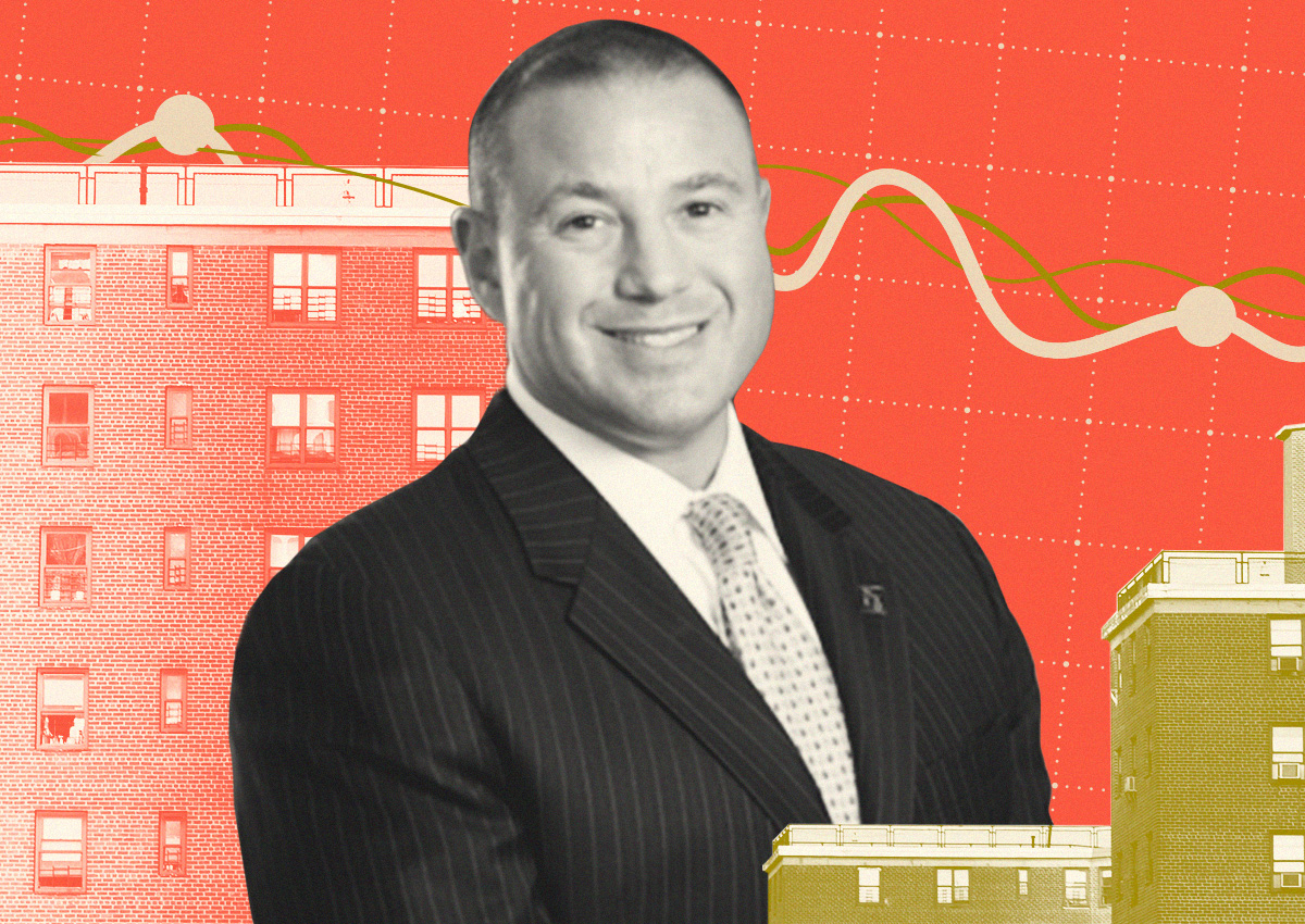 Featured image for NYCB's Q2 Earnings Beat Estimates, but Multifamily Delinquencies Remain a Concern