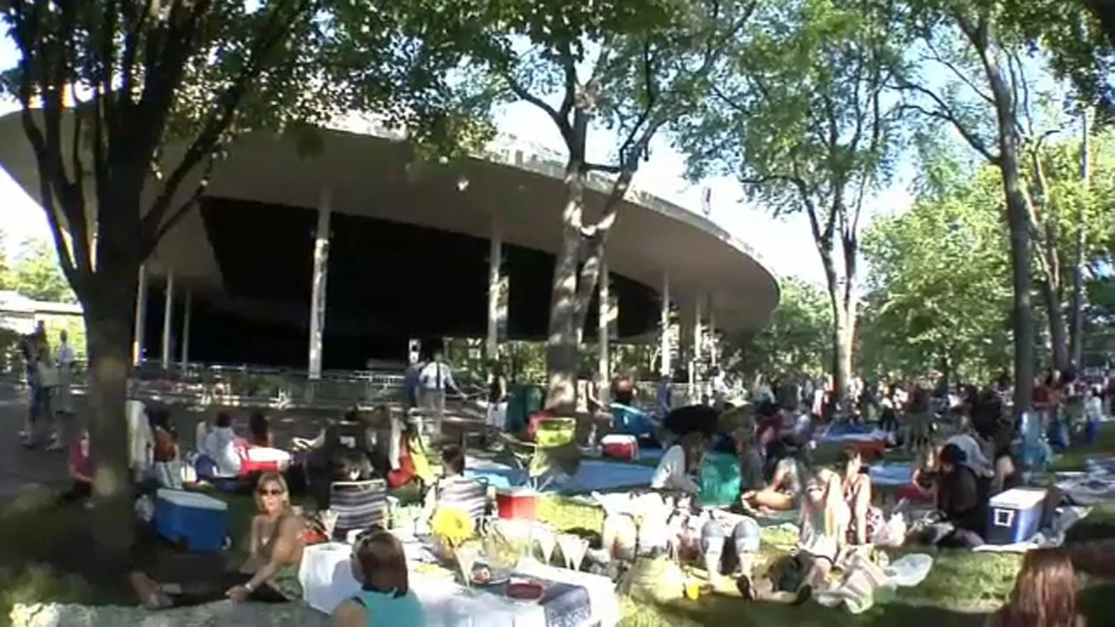 Ravinia 2026 Lineup Unveiled: 90+ Shows with Paul Simon, Ricky Martin and More