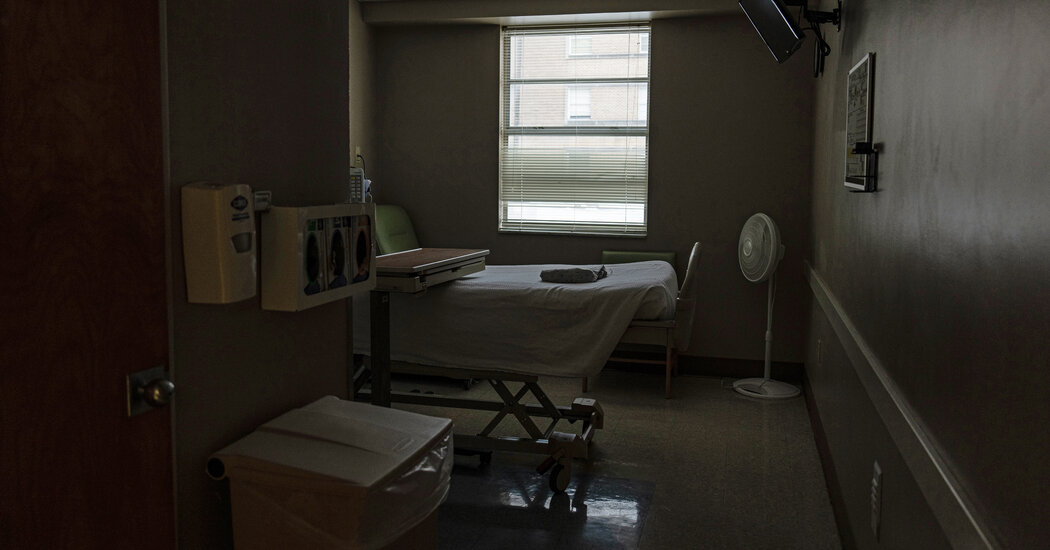 Featured image for "Study: Erasing Medical Debt Shows Little Impact on Lives"