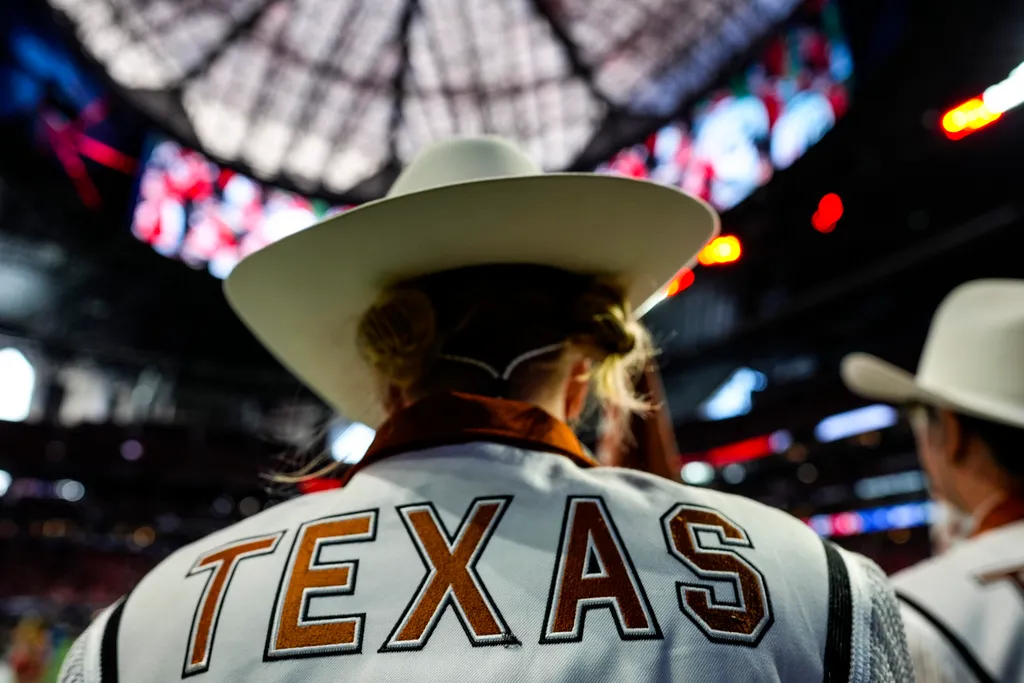 Featured image for Texas Longhorns to Face Clemson in College Football Playoff Opener