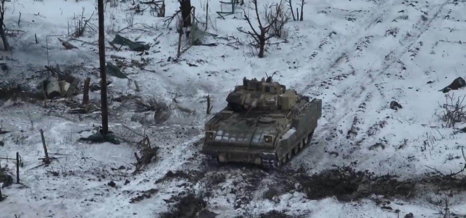 "Avdiivka: Russian Forces Advance Amidst Ammo Shortage and Intense Fighting"