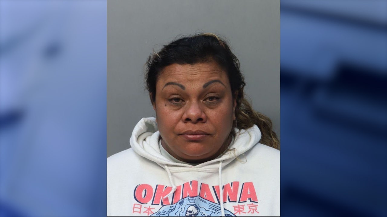 Jealous Florida Woman Stabs Boyfriend's Eye with Rabies Needle