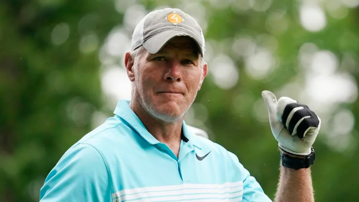 Brett Favre withdraws defamation lawsuit against Pat McAfee