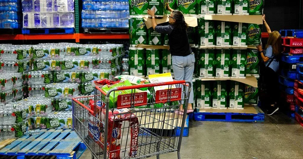 Americans' Confidence in Economy Declines Amid Growing Concerns