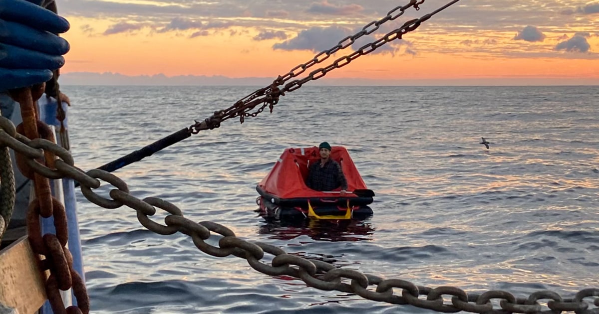 Miraculous Rescue: Missing Man Found Alive in Life Raft off Washington Coast