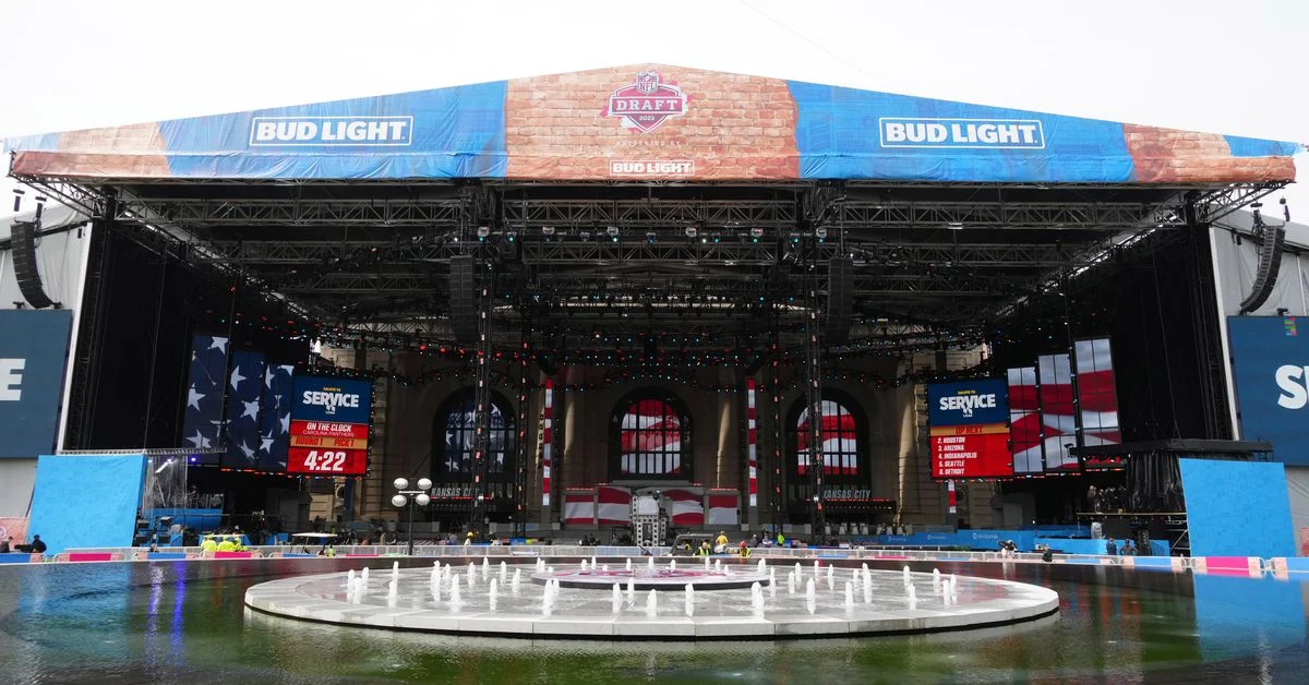 Experts Divided on NY Giants' Picks in 2023 NFL Draft