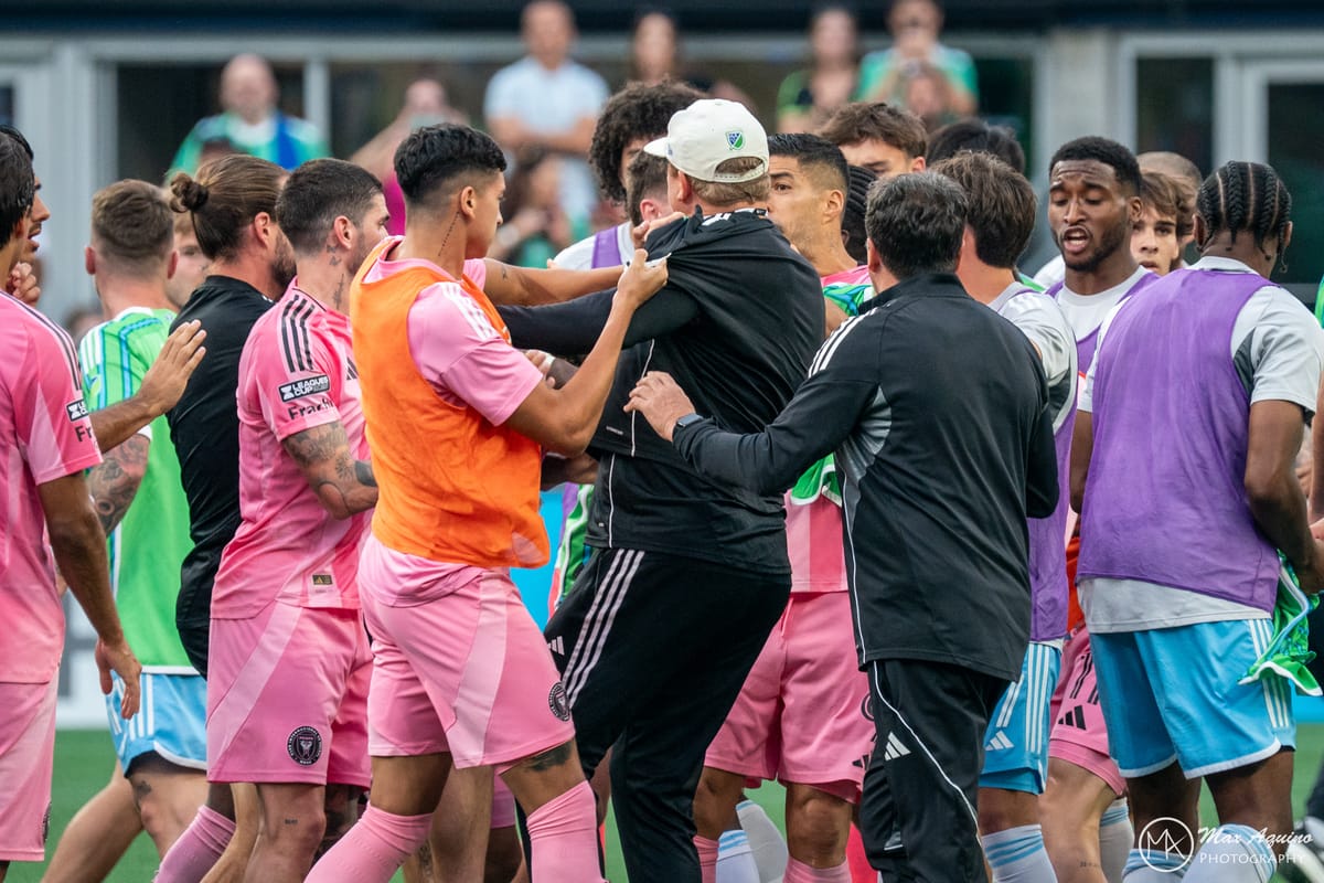 Featured image for Luis Suárez suspended for spitting after Leagues Cup fight