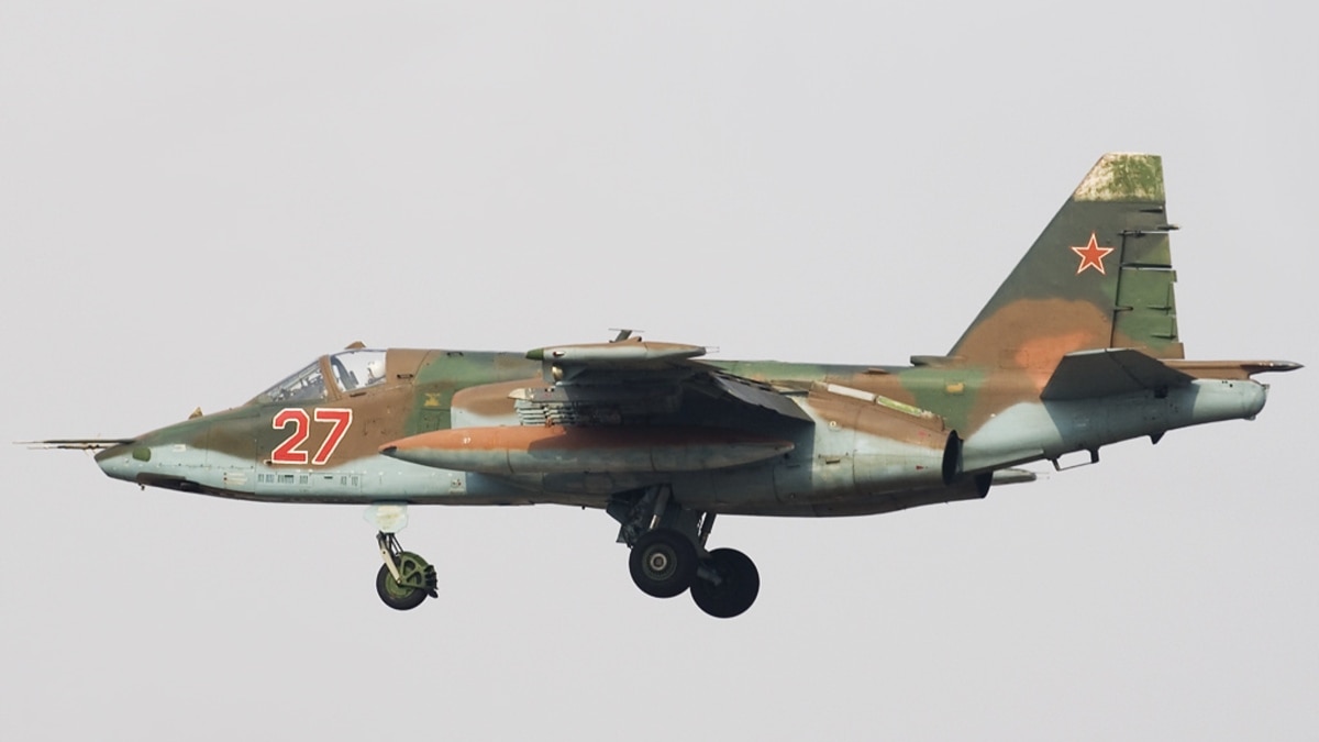 Tragic Crash: Russian Su-25 Fighter Jet Plunges into Sea of Azov