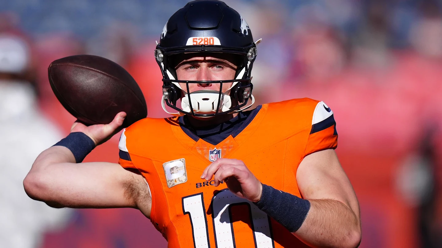 Featured image for Bo Nix Shines with Record-Breaking Performance and Weekly Honors