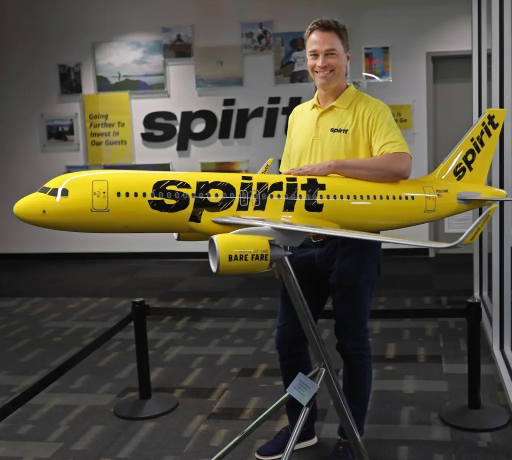 Spirit Airlines Faces Bankruptcy Amid CEO Bonus Controversy