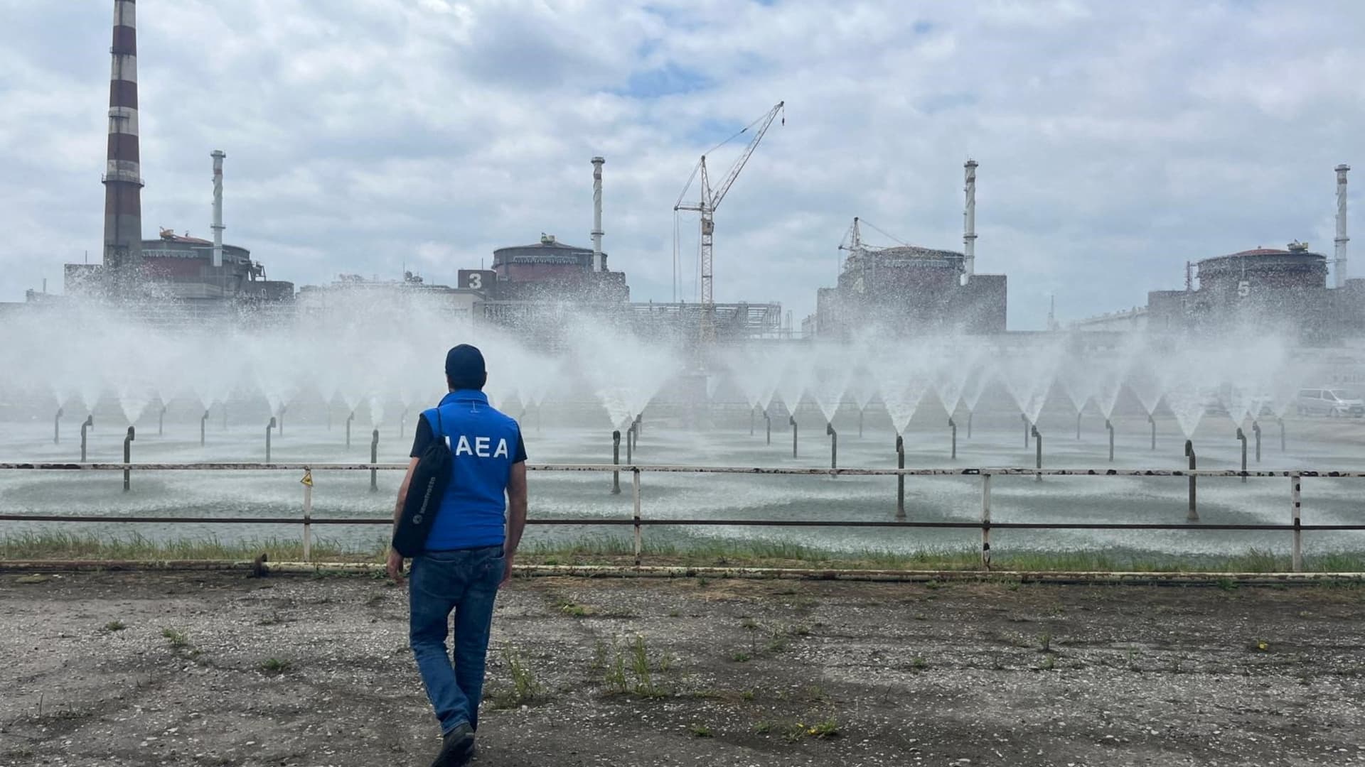 "EU Court Removes Russian Billionaires from Sanctions List Despite Ukraine Nuclear Plant Drone Strike Accusation"