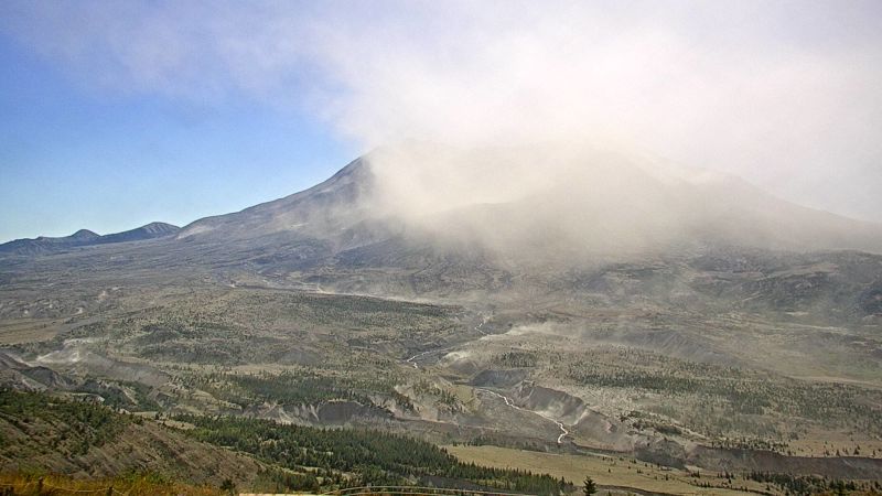 Featured image for Mount St. Helens' Ash Remnants Resurface Amidst Windy Conditions