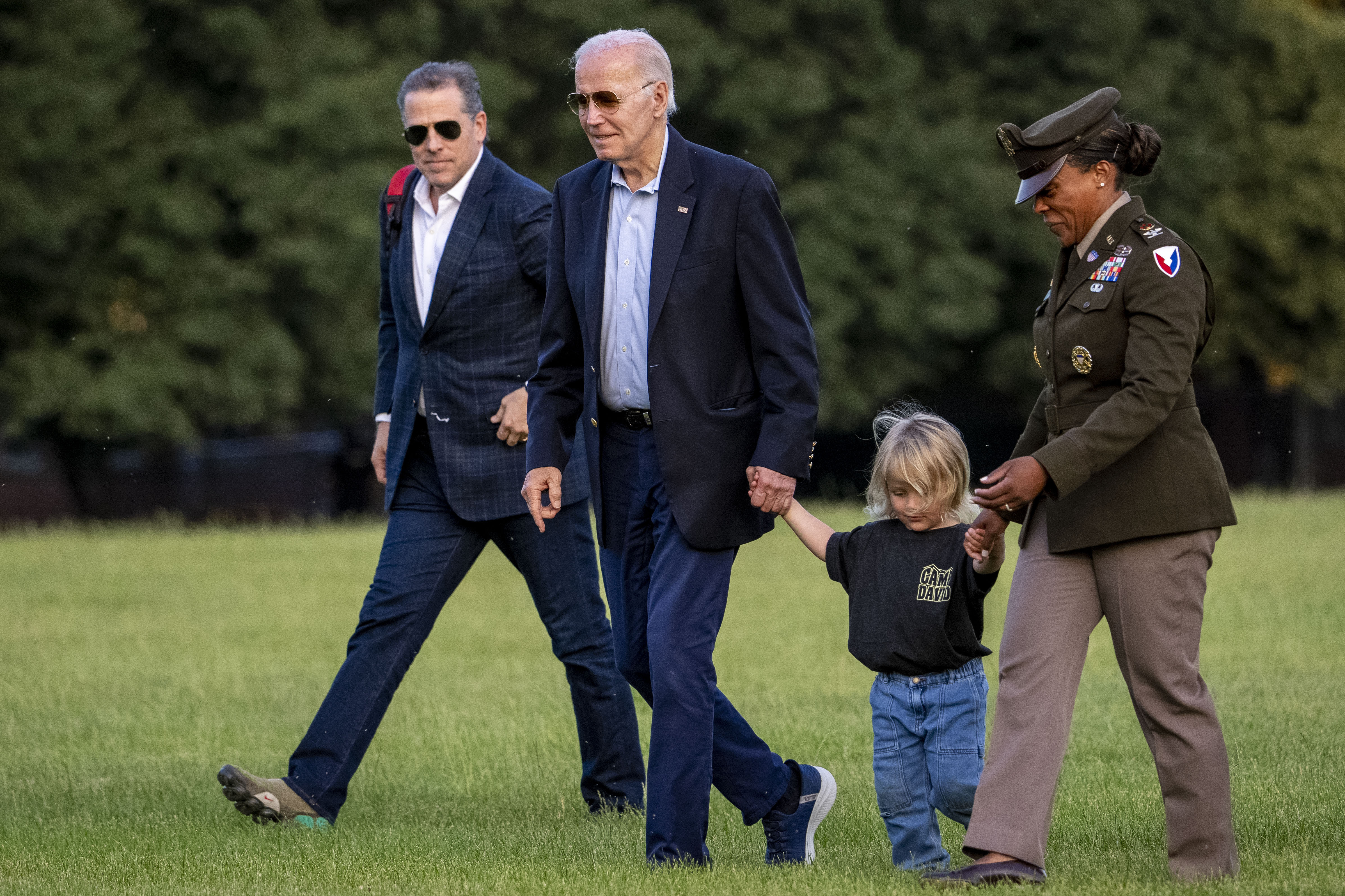 Featured image for "Assessing the Impact of Trump's Iowa Victory and Potential 2024 Contenders"