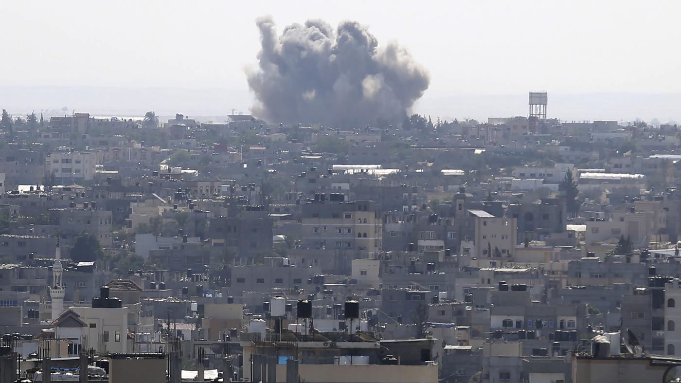 Israel Defense Forces prepares to strike Gaza City as residents scramble to flee