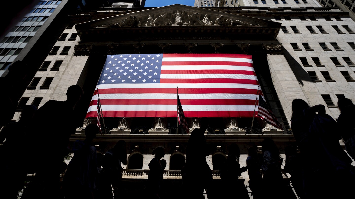 "Tech Earnings Propel S&P 500 to Another Record High"