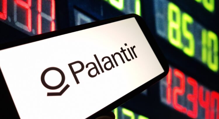 Palantir Stock Soars with Nasdaq Move Despite Investor Concerns