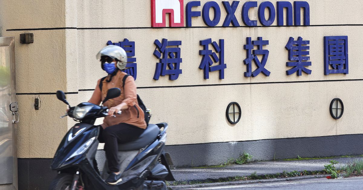 Foxconn's Shares Plummet Amidst China Tax Audit and Land Use Investigation