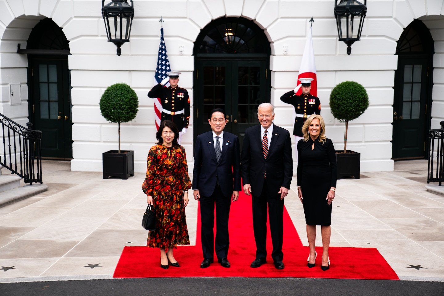 Featured image for "Biden's State Dinner for Japanese Prime Minister Strengthens US-Japan Alliance Amid Inflation Concerns"
