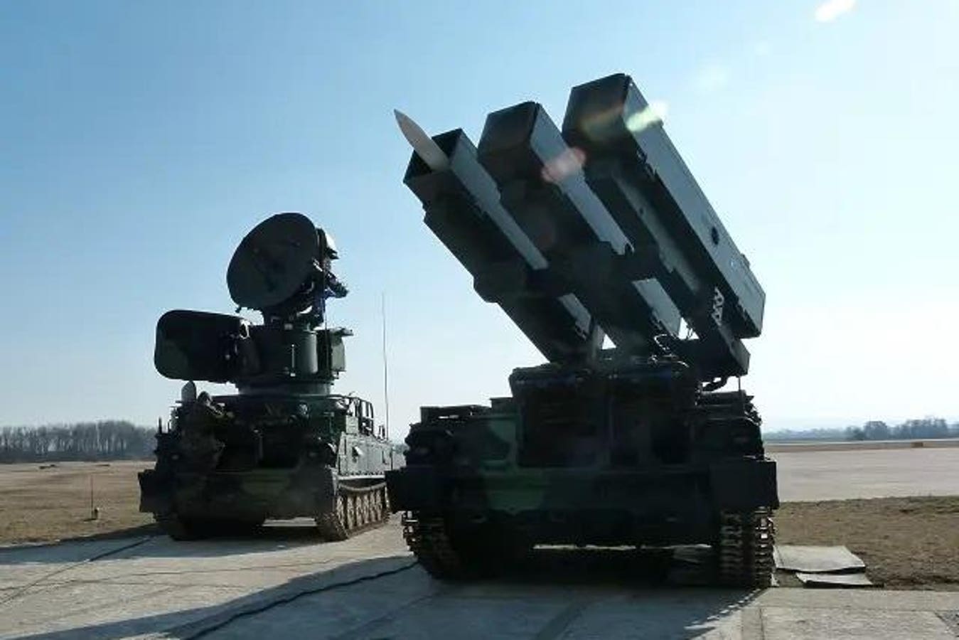 "Ukraine's Hybrid Air Defense System Strikes: FrankenSAM Downs Russian Drone"