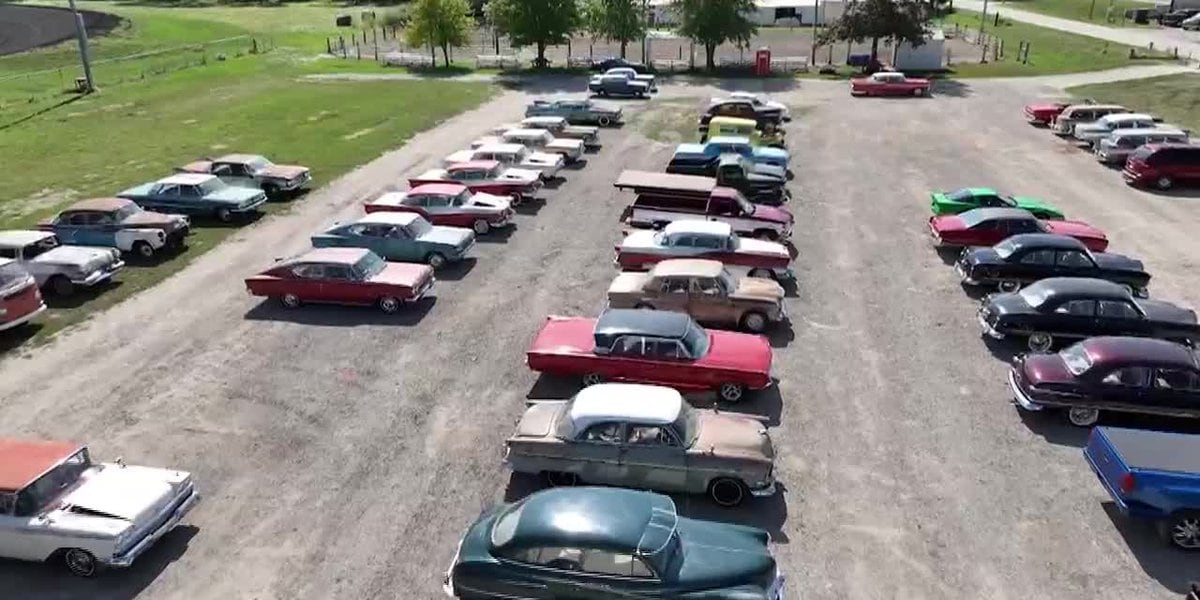 Featured image for "Collector's Dream: Massive Classic Car Auction Features 150+ Pristine Beauties"